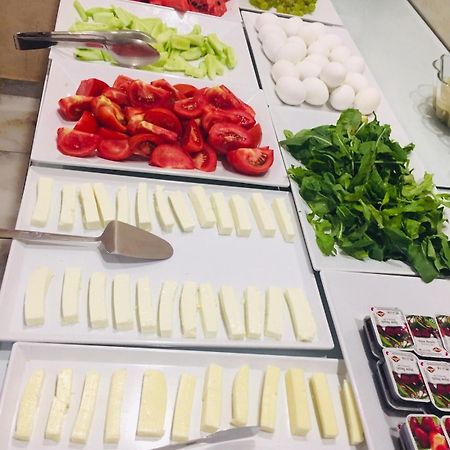 Derya Hotel Mersin  Kültér fotó